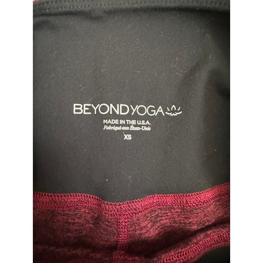 Beyond Yoga Red Space Dye Iconic Silhouette Mesh Details Leggings Size XS - Picture 5 of 7